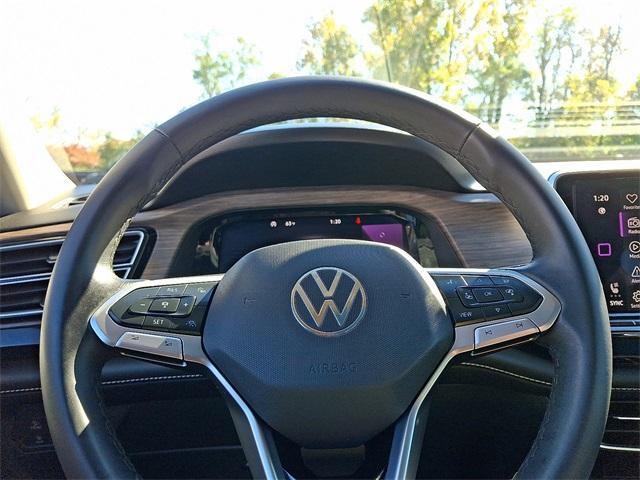 used 2025 Volkswagen Atlas car, priced at $46,000