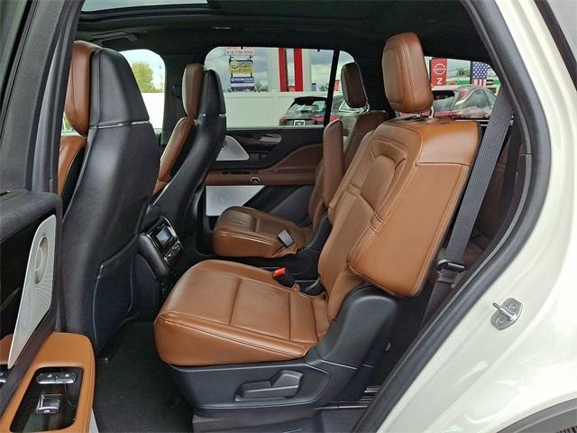 used 2021 Lincoln Aviator car, priced at $33,000