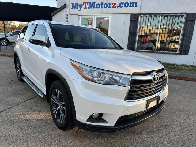 used 2016 Toyota Highlander car, priced at $14,795