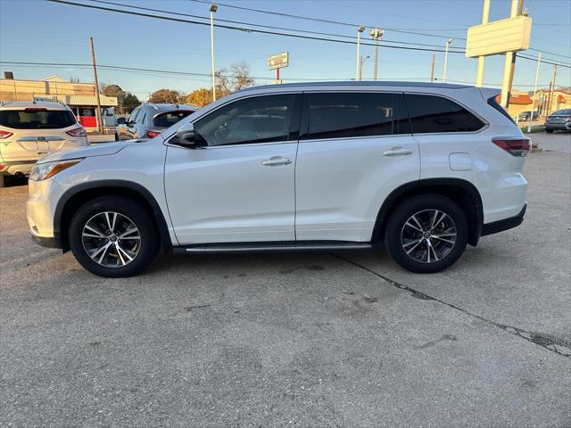 used 2016 Toyota Highlander car, priced at $14,795