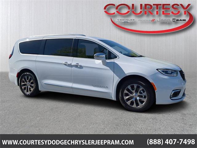 new 2024 Chrysler Pacifica car, priced at $60,440