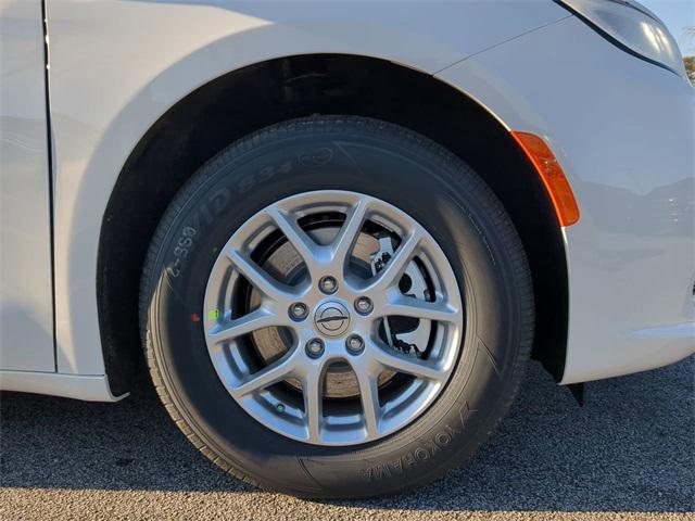 new 2025 Chrysler Pacifica car, priced at $38,615