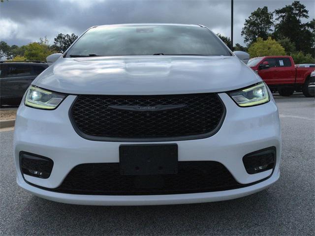 used 2022 Chrysler Pacifica Hybrid car, priced at $28,468