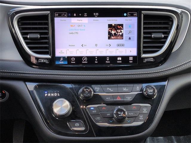 used 2022 Chrysler Pacifica Hybrid car, priced at $28,468