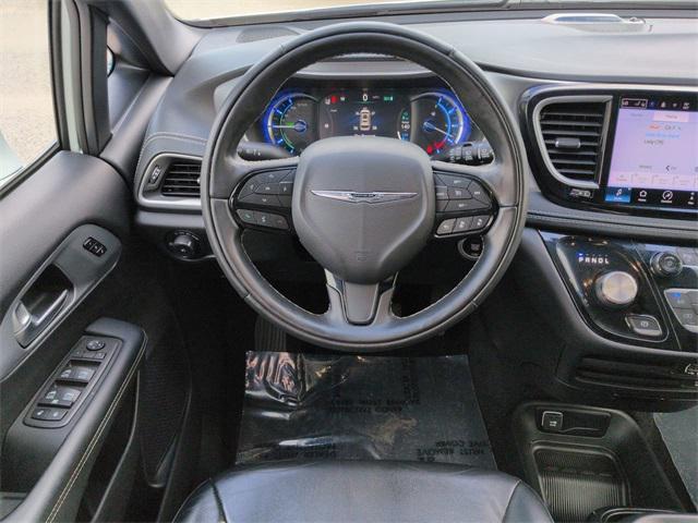 used 2022 Chrysler Pacifica Hybrid car, priced at $28,468