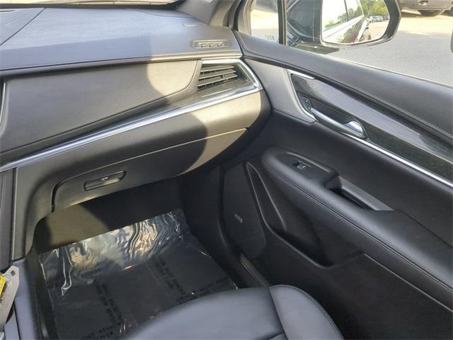 used 2023 Cadillac XT5 car, priced at $29,731