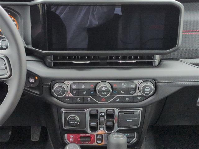 new 2026 Jeep Wrangler car, priced at $61,334