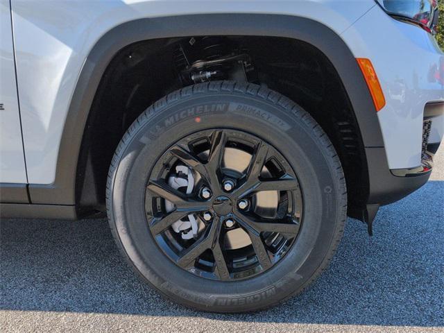 new 2025 Jeep Grand Cherokee L car, priced at $38,668