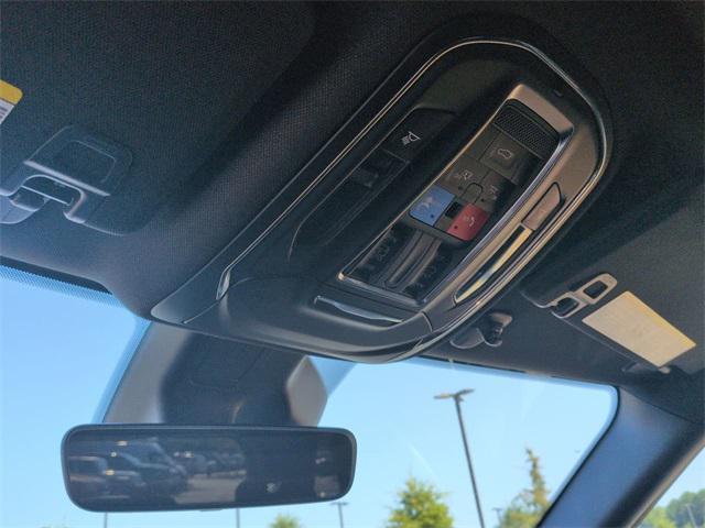 new 2025 Jeep Grand Cherokee car, priced at $37,894