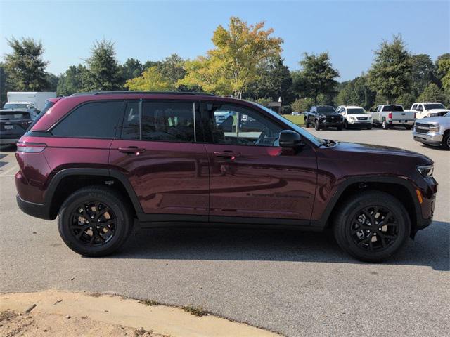 new 2025 Jeep Grand Cherokee car, priced at $37,894