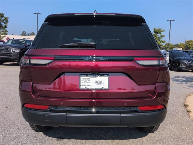 new 2025 Jeep Grand Cherokee car, priced at $37,894