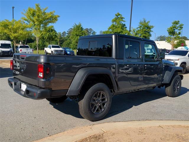 new 2025 Jeep Gladiator car, priced at $43,178