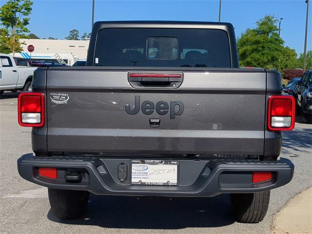 new 2025 Jeep Gladiator car, priced at $43,178