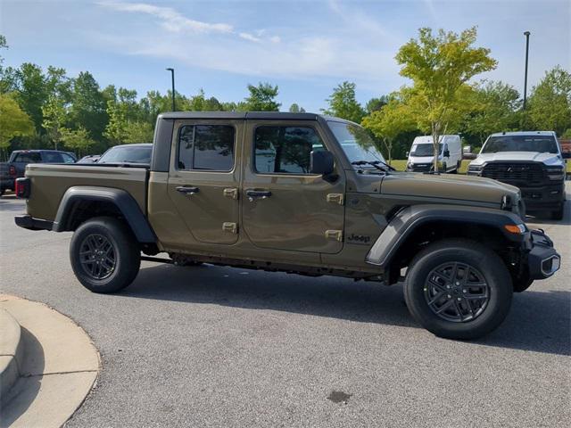 new 2025 Jeep Gladiator car, priced at $43,178