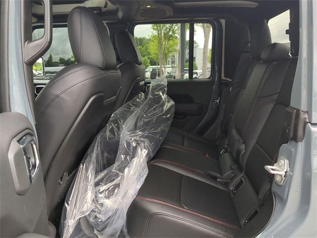 new 2025 Jeep Gladiator car, priced at $55,420