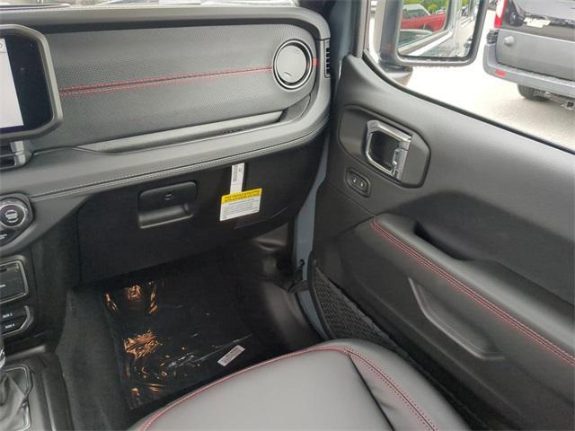 new 2025 Jeep Gladiator car, priced at $55,420