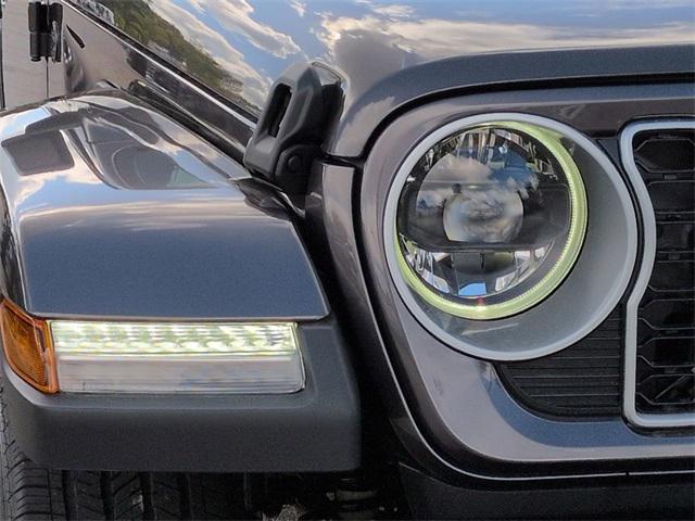 new 2025 Jeep Wrangler car, priced at $53,860