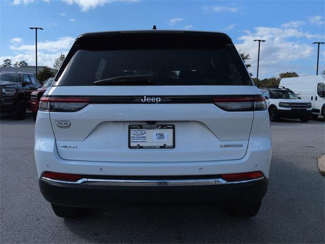 used 2023 Jeep Grand Cherokee car, priced at $28,989