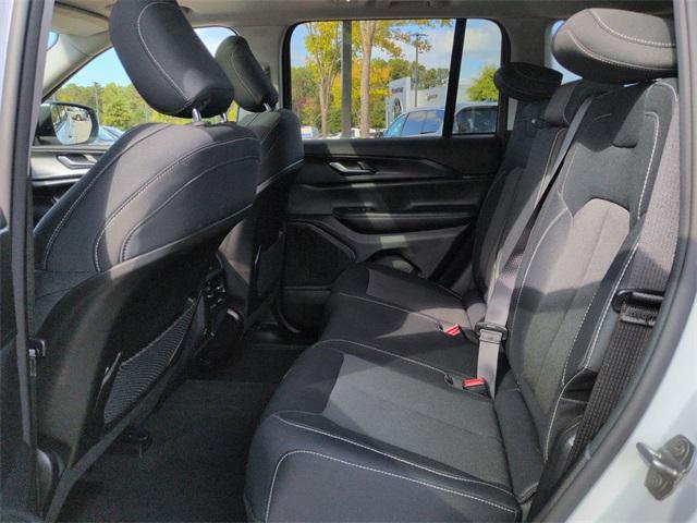 used 2023 Jeep Grand Cherokee car, priced at $28,989