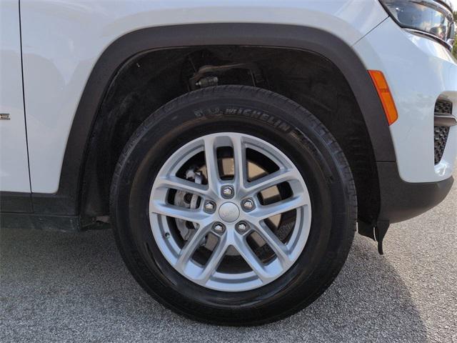 used 2023 Jeep Grand Cherokee car, priced at $28,989