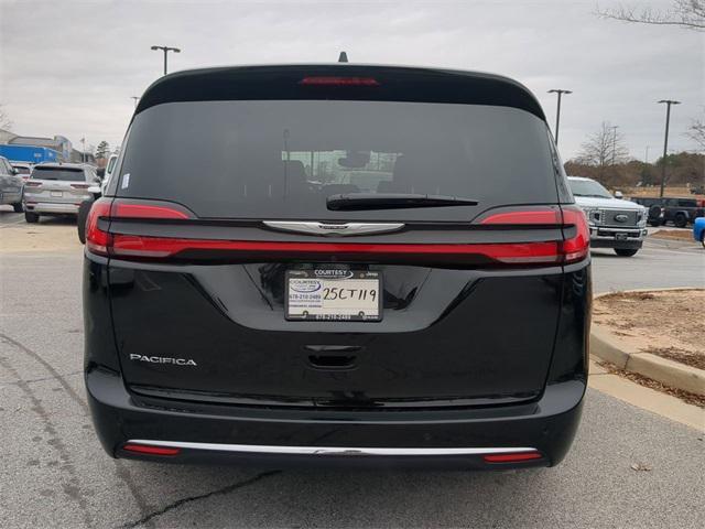 new 2025 Chrysler Pacifica car, priced at $40,262