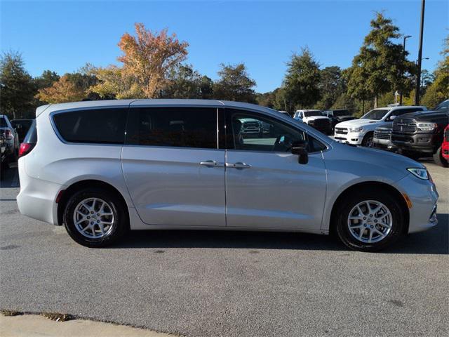 used 2024 Chrysler Pacifica car, priced at $29,969