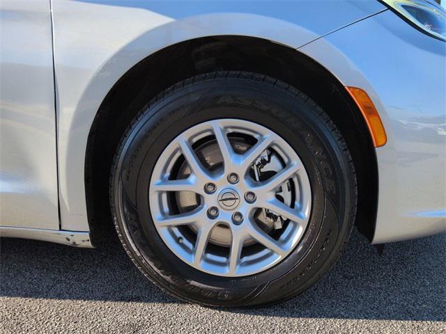 used 2024 Chrysler Pacifica car, priced at $29,969