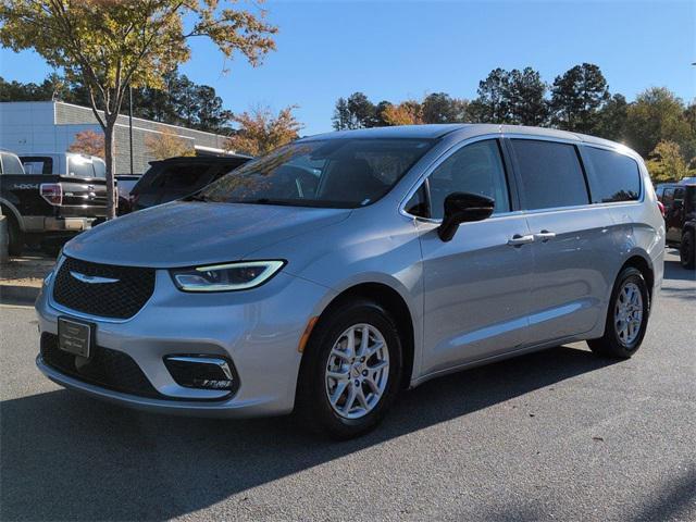 used 2024 Chrysler Pacifica car, priced at $29,969