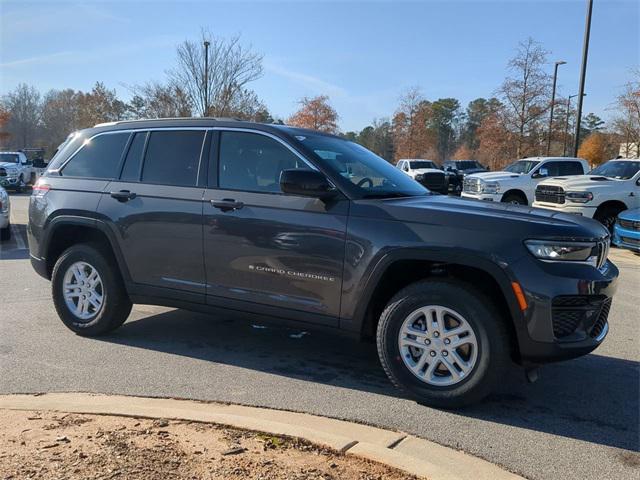 new 2025 Jeep Grand Cherokee car, priced at $35,835