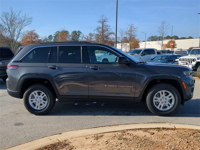 new 2025 Jeep Grand Cherokee car, priced at $35,835