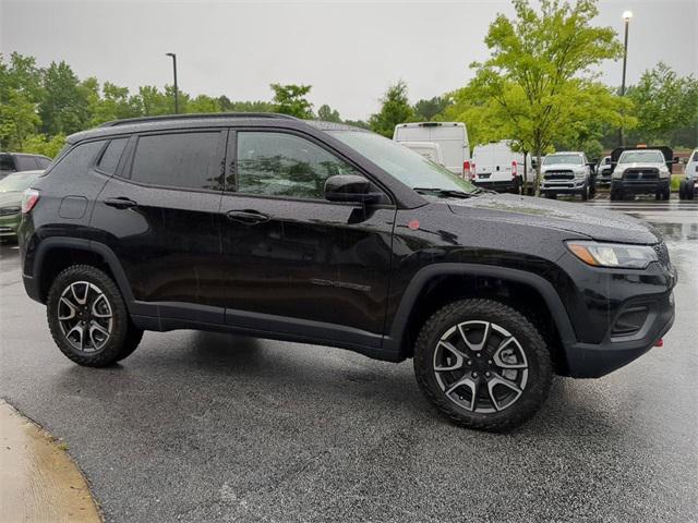new 2024 Jeep Compass car, priced at $39,153