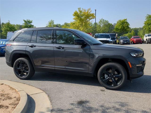 new 2025 Jeep Grand Cherokee car, priced at $49,086