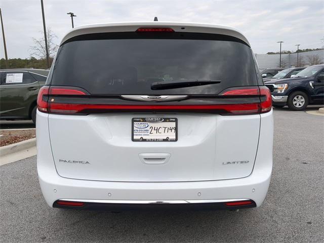 new 2024 Chrysler Pacifica car, priced at $50,080