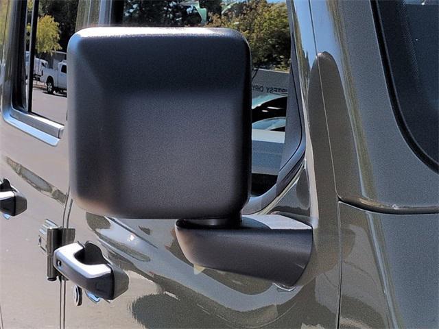 new 2025 Jeep Gladiator car, priced at $45,954