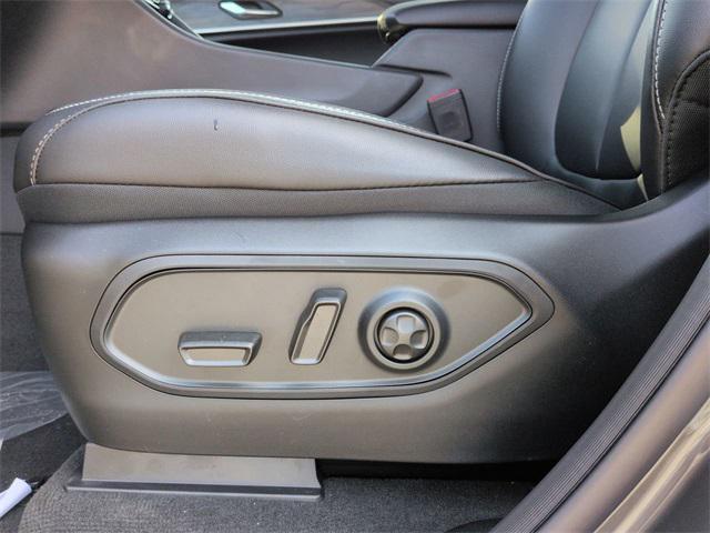 new 2025 Jeep Grand Cherokee car, priced at $42,006