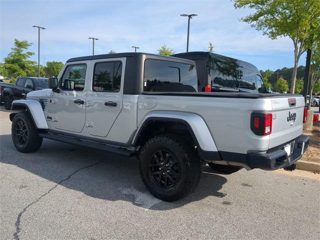 used 2022 Jeep Gladiator car, priced at $35,997