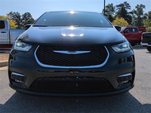 new 2026 Chrysler Pacifica car, priced at $40,623