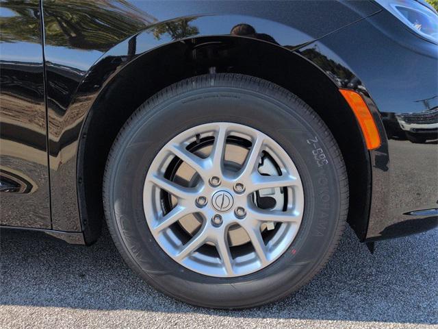 new 2026 Chrysler Pacifica car, priced at $40,623