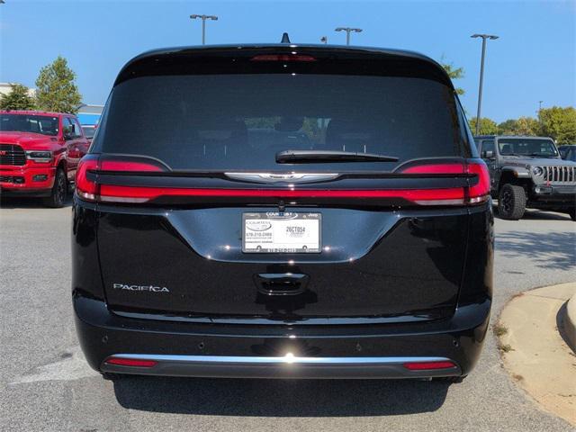 new 2026 Chrysler Pacifica car, priced at $40,623