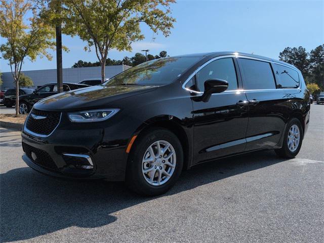 new 2026 Chrysler Pacifica car, priced at $40,623