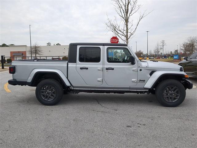 new 2024 Jeep Gladiator car, priced at $44,119