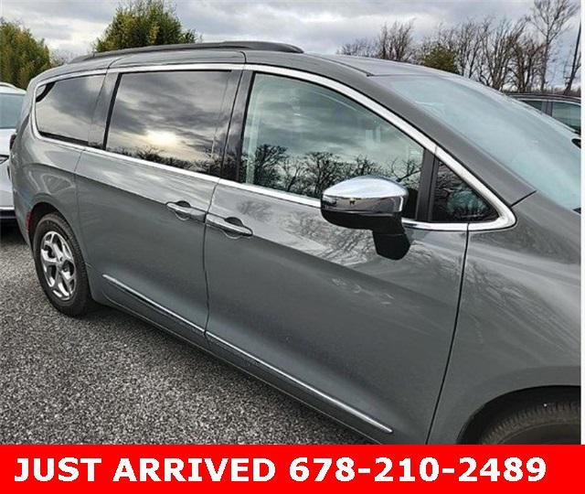 used 2023 Chrysler Pacifica car, priced at $34,425