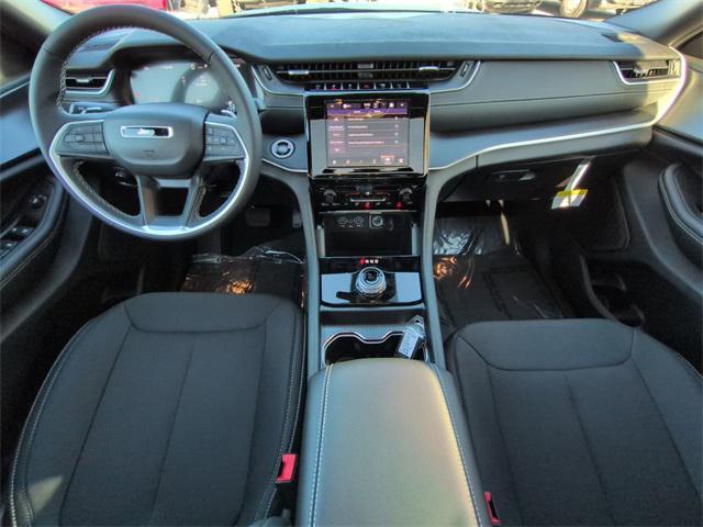 new 2025 Jeep Grand Cherokee car, priced at $37,076