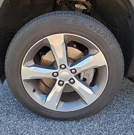 used 2021 Jeep Grand Cherokee L car, priced at $30,569