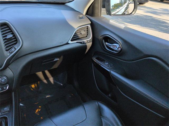 used 2023 Jeep Cherokee car, priced at $23,969