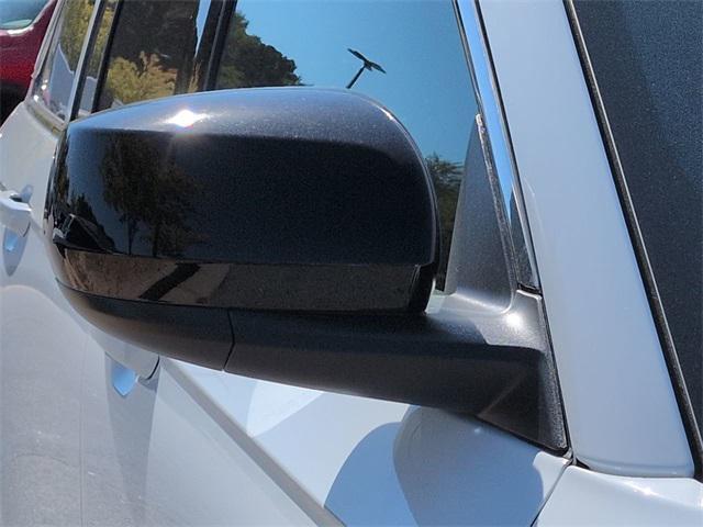 new 2025 Jeep Grand Cherokee car, priced at $35,440