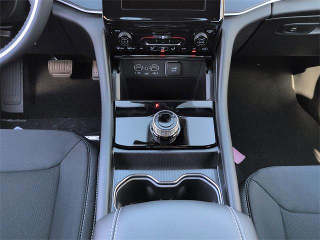 new 2025 Jeep Grand Cherokee car, priced at $35,440