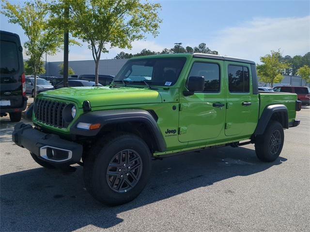 new 2025 Jeep Gladiator car, priced at $43,178