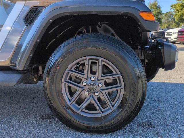 used 2021 Jeep Gladiator car, priced at $31,969