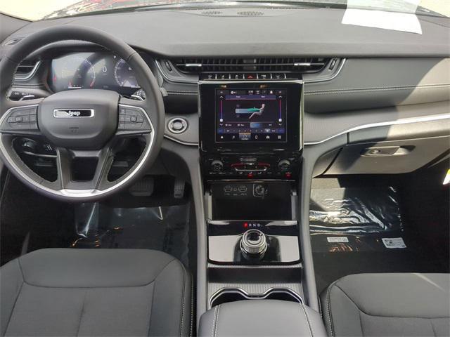 new 2025 Jeep Grand Cherokee L car, priced at $39,040
